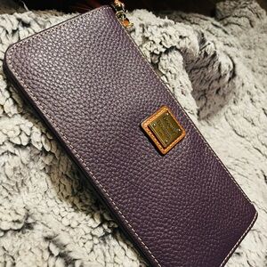 DOONEY & Bourke WRISTLET/ WALLET……….
